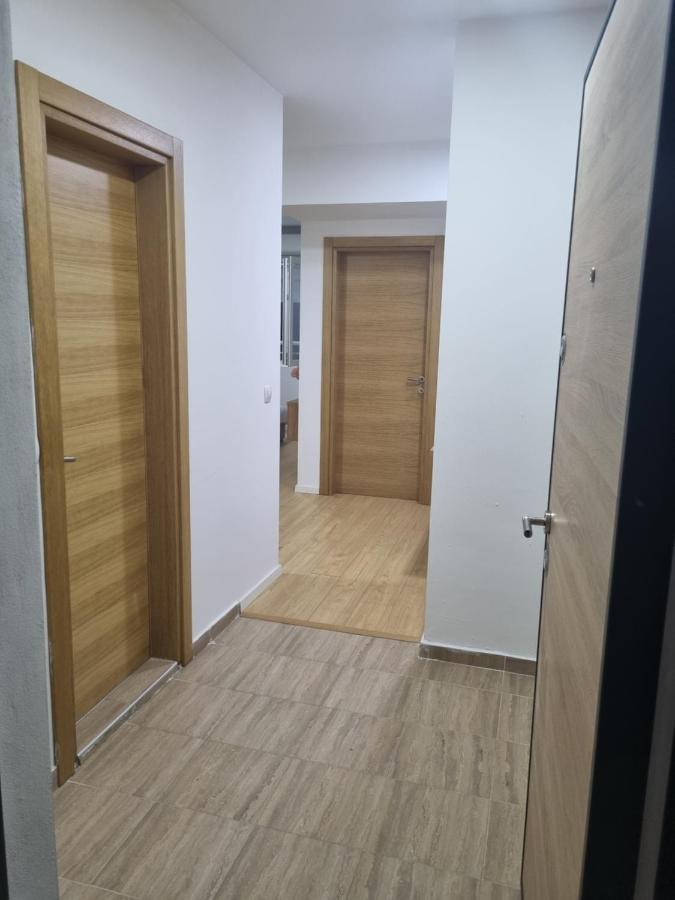 Golden Sun Skopje Apartment Ngoại thất bức ảnh